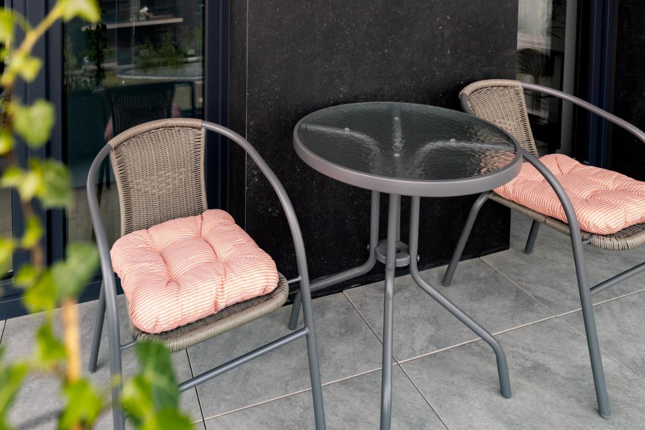 Downtown Apartments ,Next To Spodek-Free Parking Katowice Ngoại thất bức ảnh