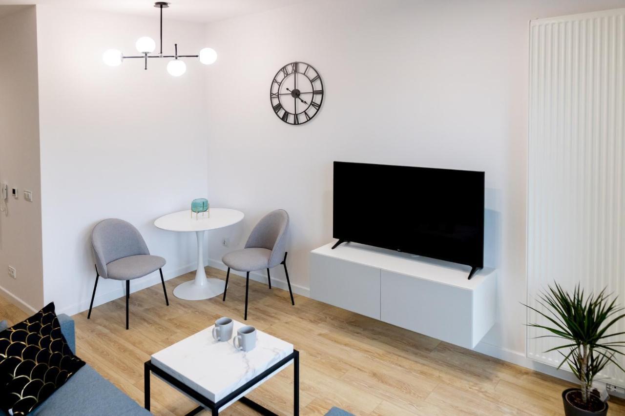 Downtown Apartments ,Next To Spodek-Free Parking Katowice Ngoại thất bức ảnh